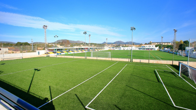 Es Moleter football field